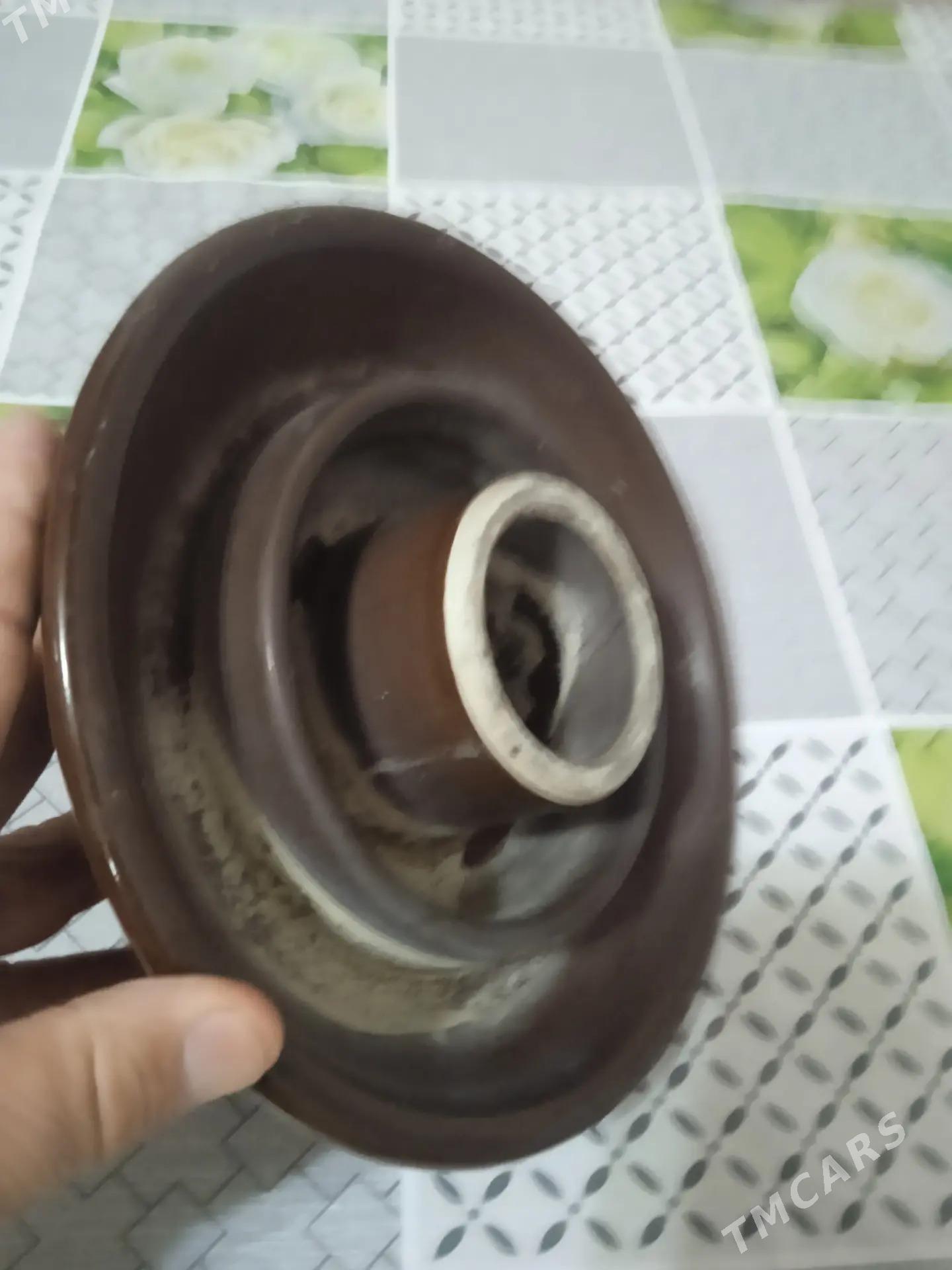 IZOLÝATOR SHF 10 - Bedew - img 1