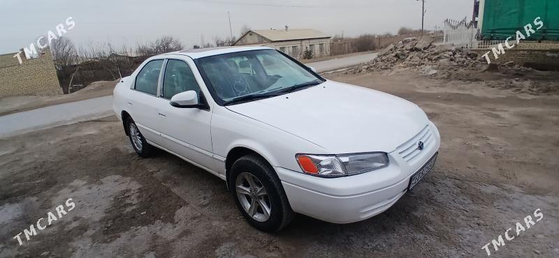 Toyota Camry 1999 - 100 000 TMT - Керки - img 1