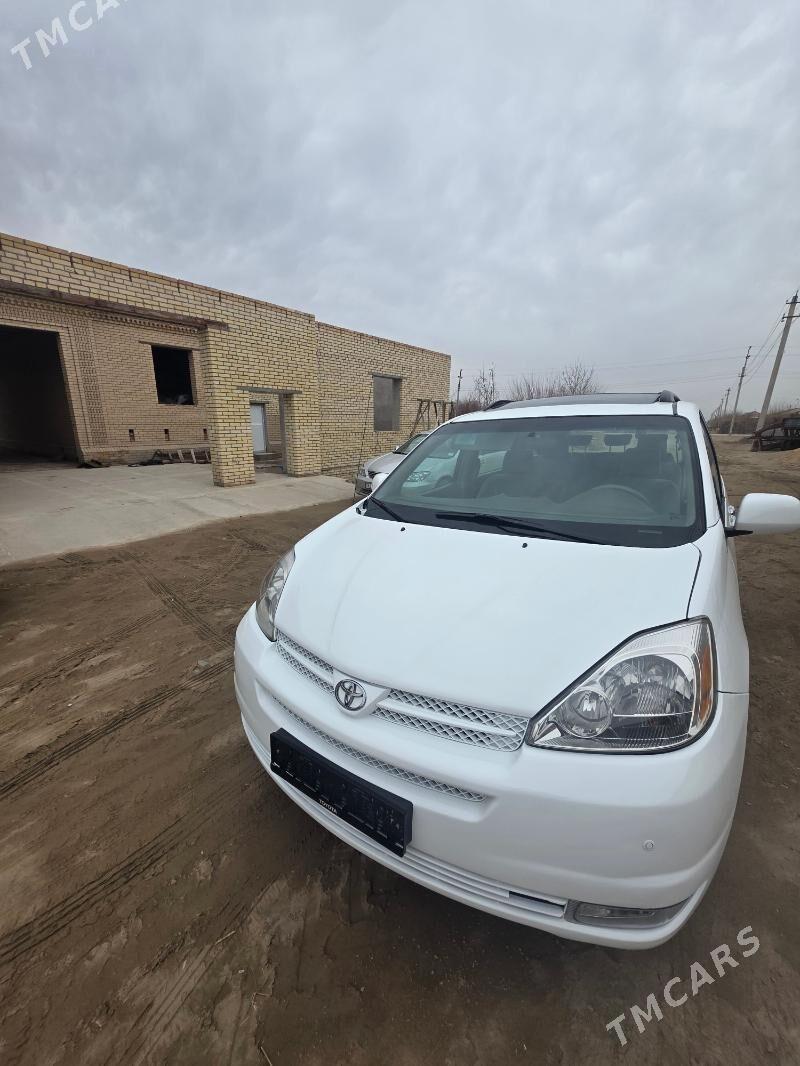 Toyota Sienna 2004 - 215 000 TMT - Халач - img 1