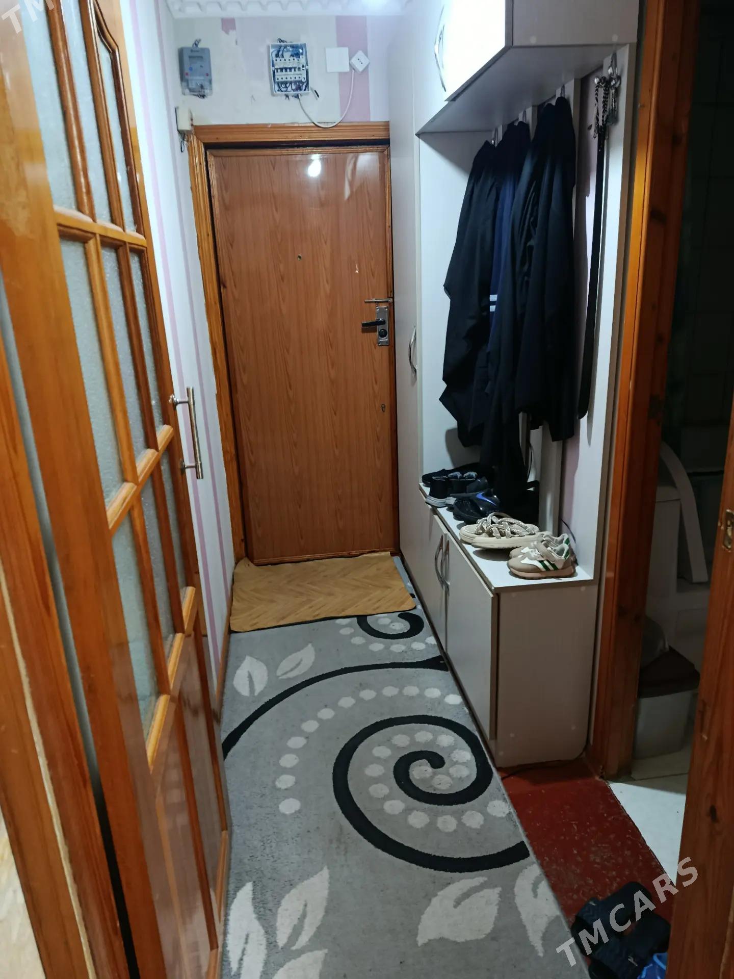 11 MKR 4/3 ETAZ 3 KOM - 11 мкр - img 1