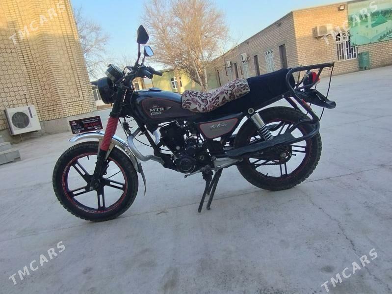 Fekon FK150-8G 2015 - 13 000 TMT - Bäherden - img 1