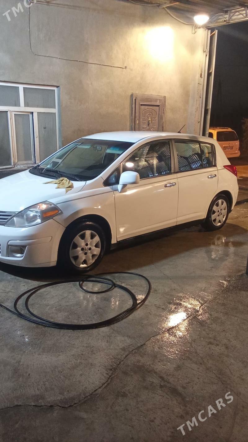 Nissan Versa 2009 - 117 000 TMT - Гёкдепе - img 1