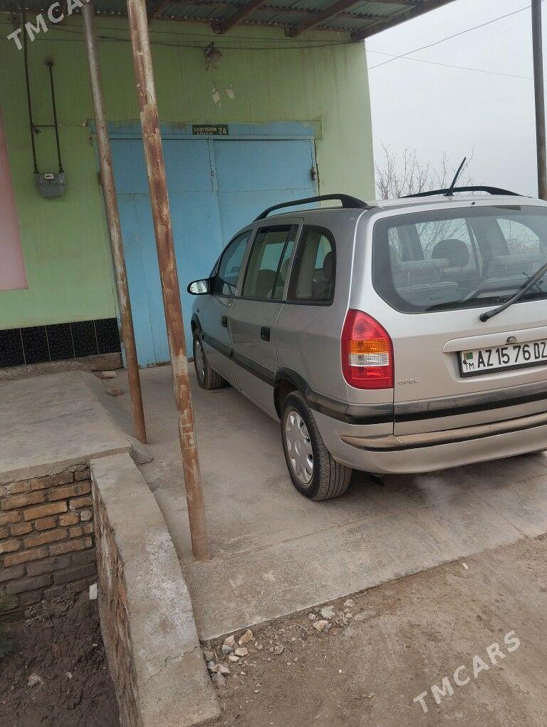 Opel Zafira 2002 - 99 000 TMT - Дашогуз - img 1