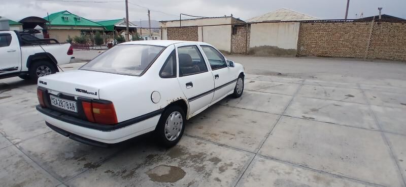 Opel Vectra 1990 - 27 000 TMT - Гёкдепе - img 1