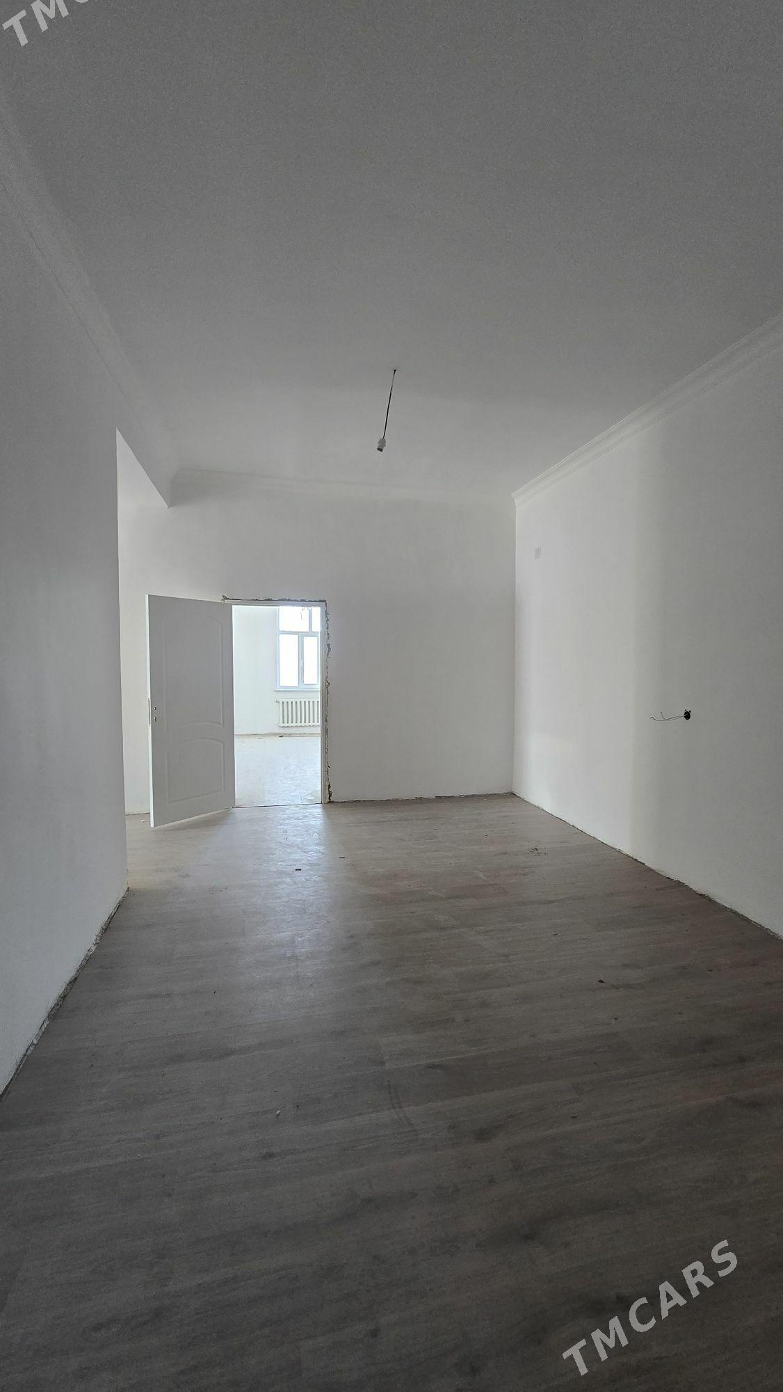 Элитка Аэропорт 3эт 3ком 147м² - Дашогуз - img 1