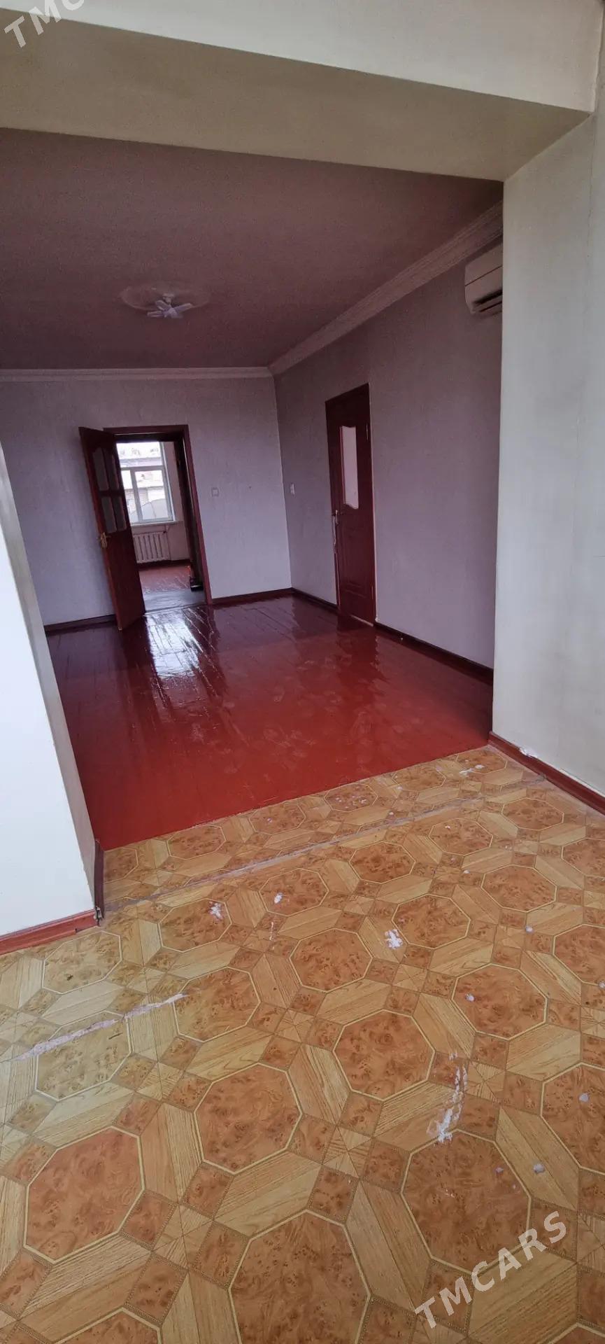 satlyk jay - Mary - img 1