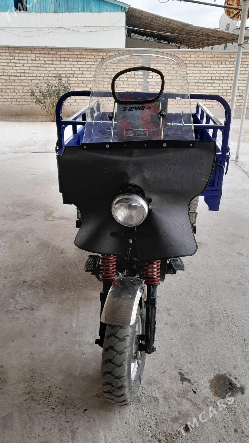 Fekon FK200-14G 2013 - 19 000 TMT - Ýaşlyk - img 1