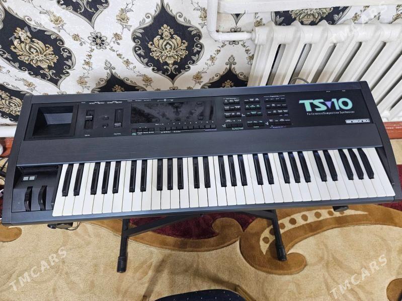 Ensoniq TS 10 - Dänew - img 1