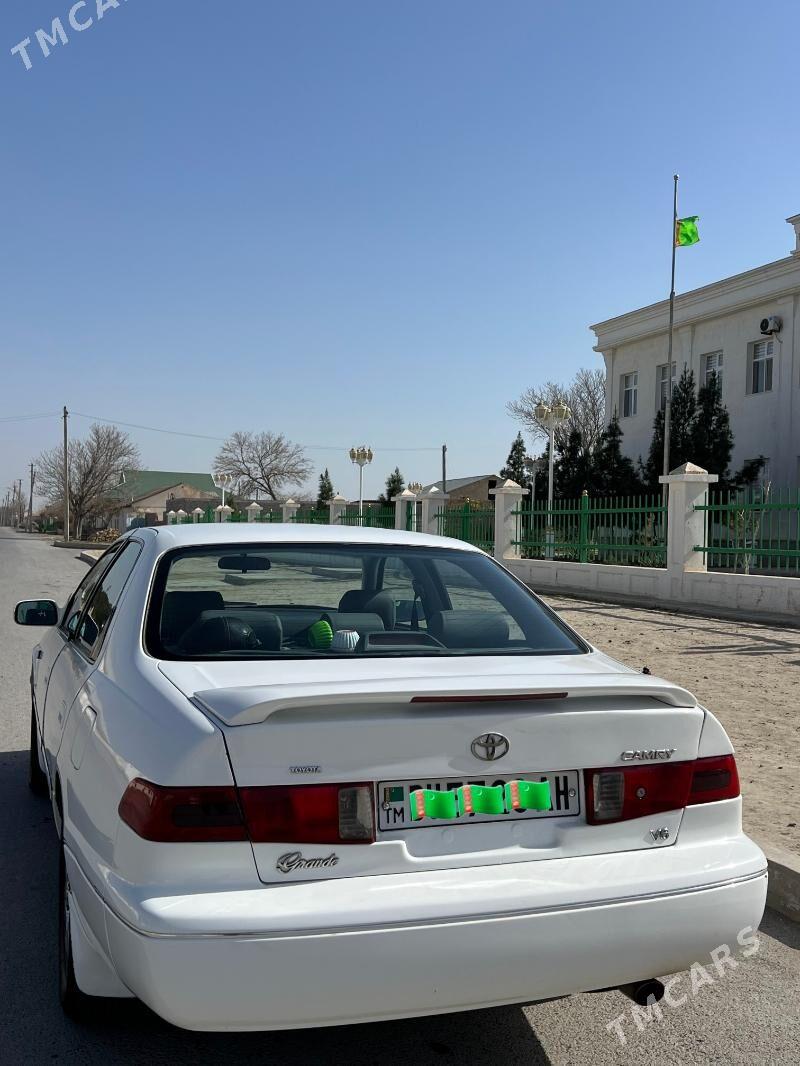 Toyota Camry 1999 - 150 000 TMT - Kaka - img 1