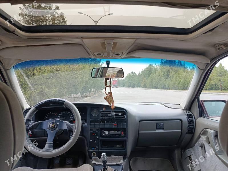 Opel Omega 1991 - 17 000 TMT - Бахарден - img 1