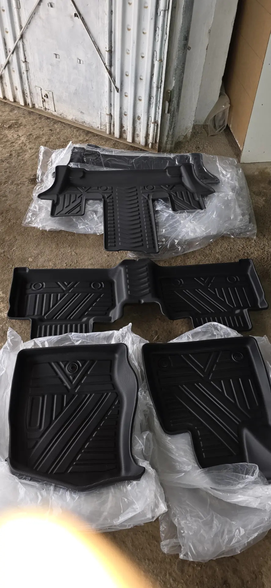 Ford Explorer kowrik 1 500 TMT - Мары - img 1