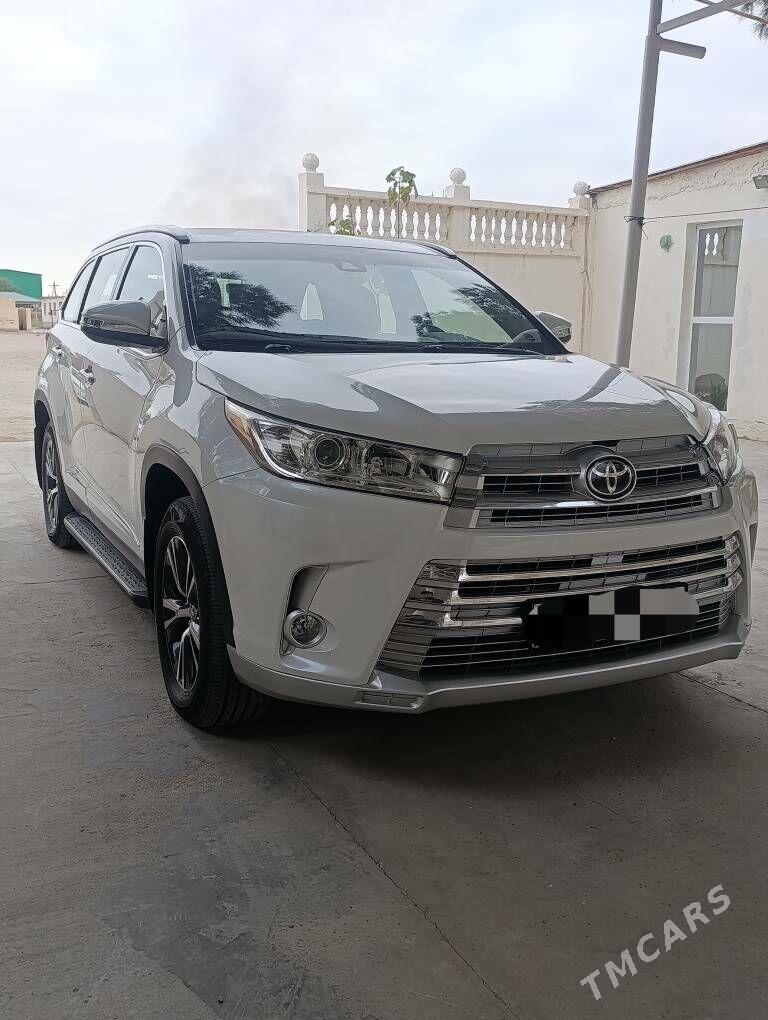 Toyota Highlander 2019 - 456 000 TMT - Gökdepe - img 1