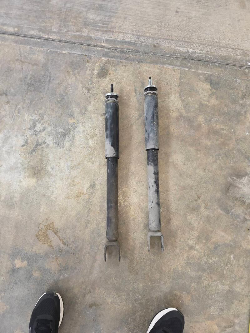 Ford Explorer yzky amartizator 1 000 TMT - Ашхабад - img 1