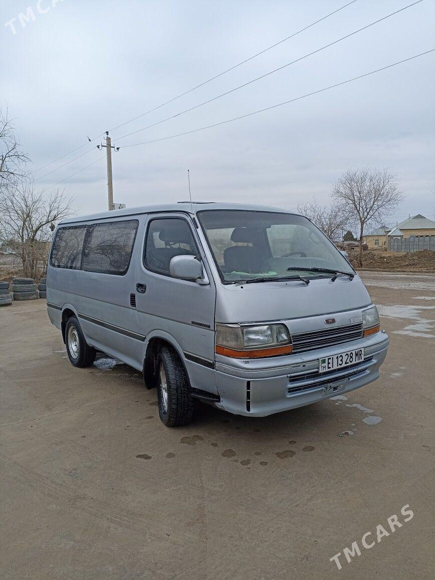 Toyota Hiace 1990 - 65 000 TMT - Мары - img 1