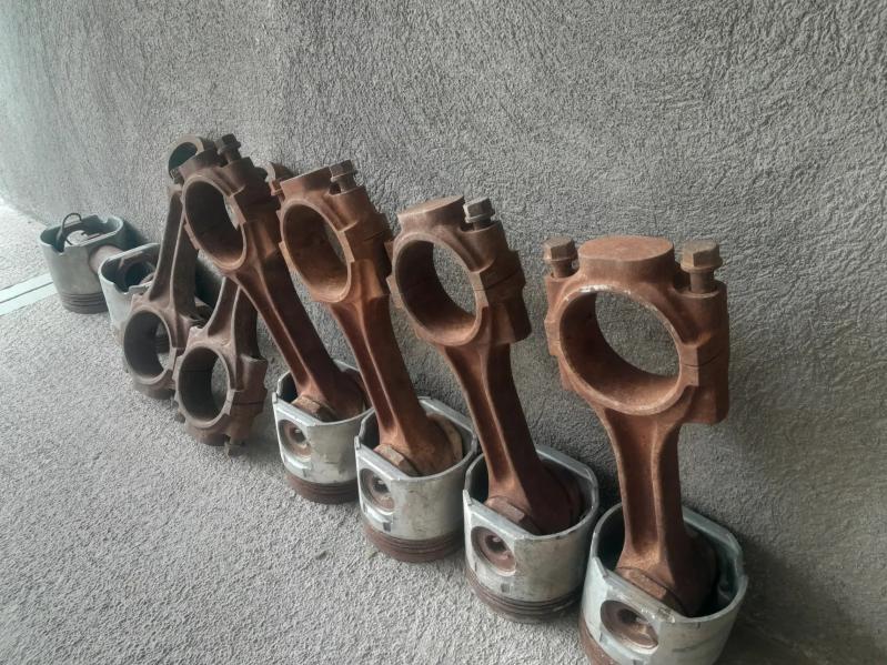 CAT-D8R  porşen şatun 4 000 TMT - Tejen - img 1