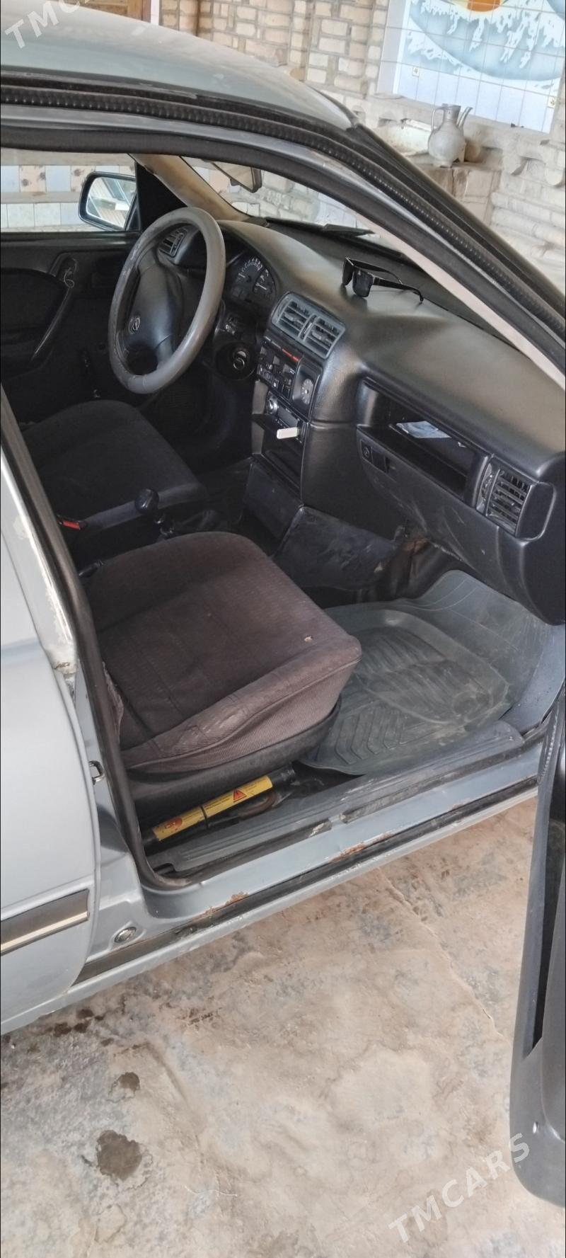 Opel Vectra 1990 - 26 000 TMT - Векильбазар - img 1