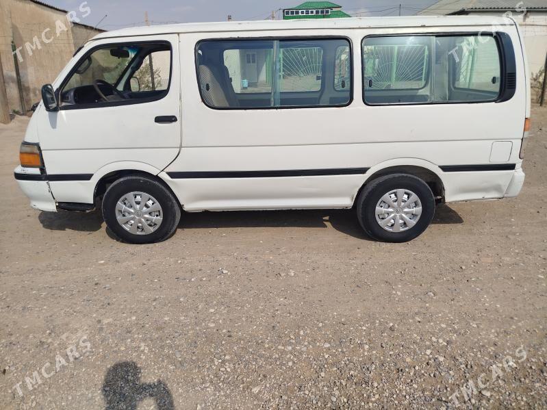Toyota Hiace 1997 - 75 000 TMT - Этрек - img 1