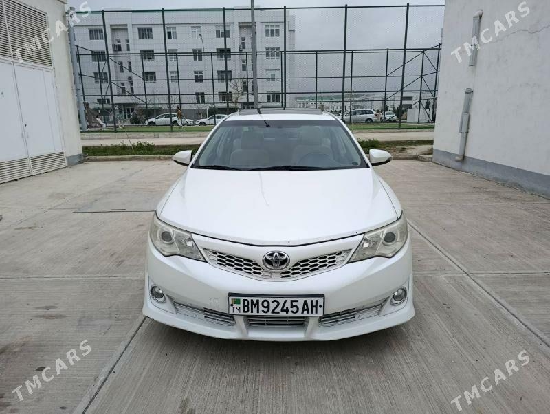 Toyota Camry 2012 - 248 000 TMT - Gurtly - img 1