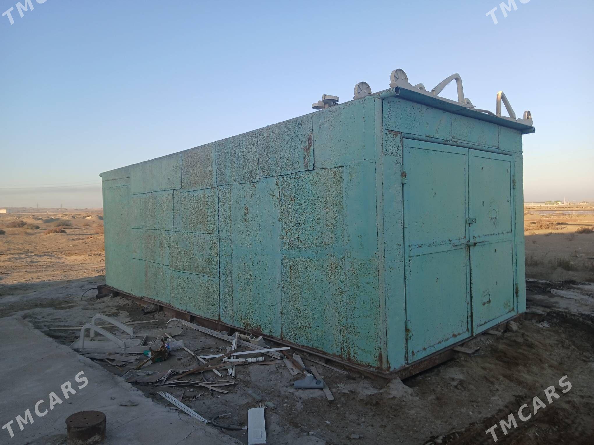 demir garaž - Хазар - img 1