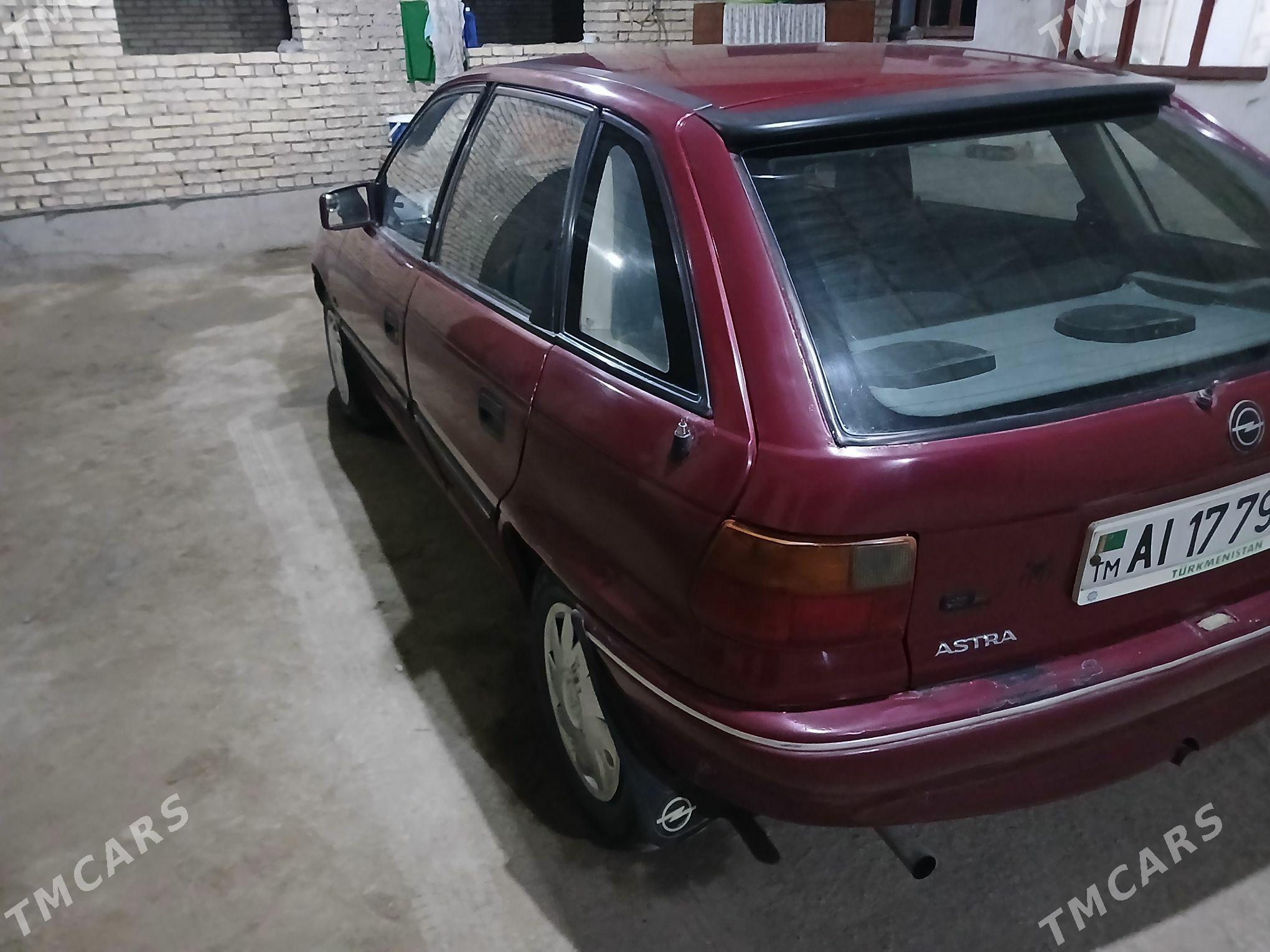 Opel Astra 1992 - 32 000 TMT - Sakar - img 1
