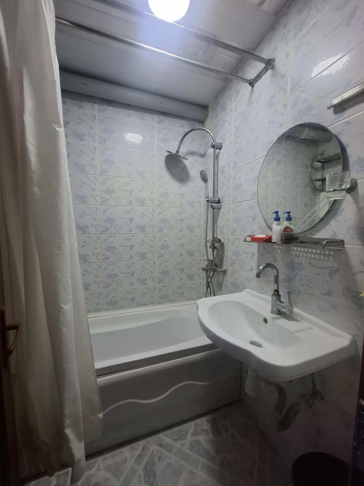 11 микр болгарка 3 ком 3 этаж - 11 mkr - img 1