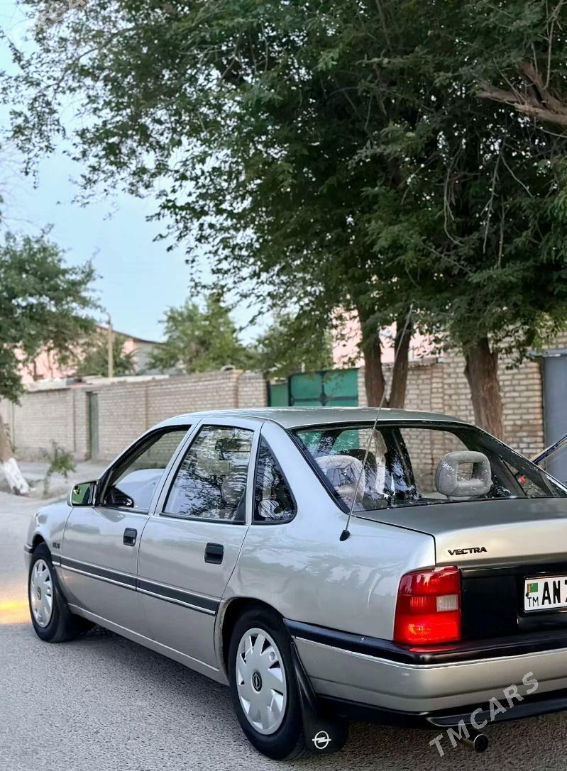 Opel Vectra 1992 - 42 000 TMT - Мургап - img 1
