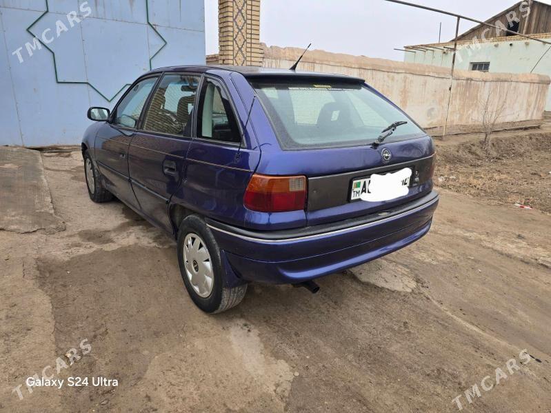 Opel Astra 1995 - 42 000 TMT - Дашогуз - img 1