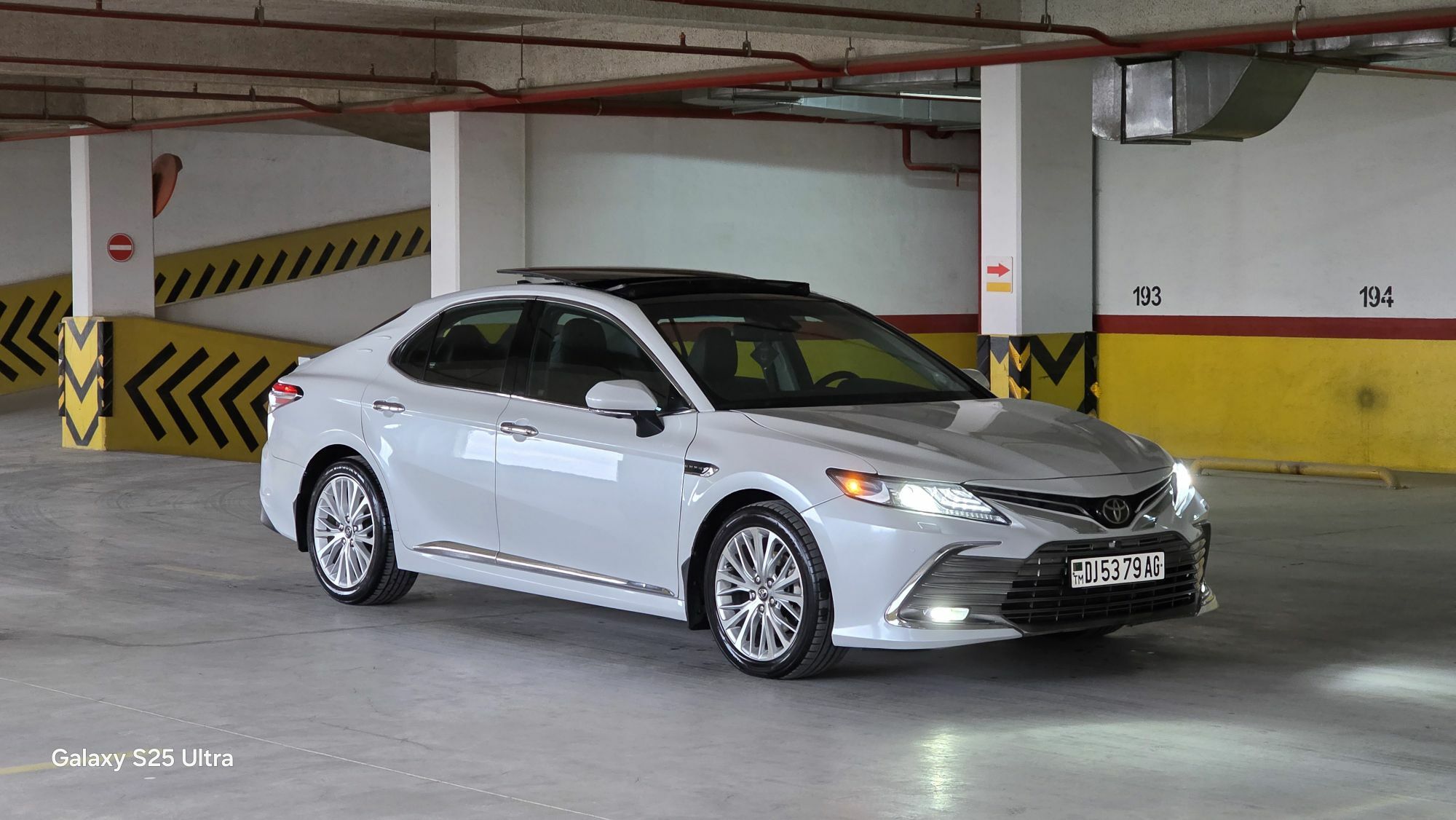Toyota Camry 2018 - 330 000 TMT - Aşgabat - img 1