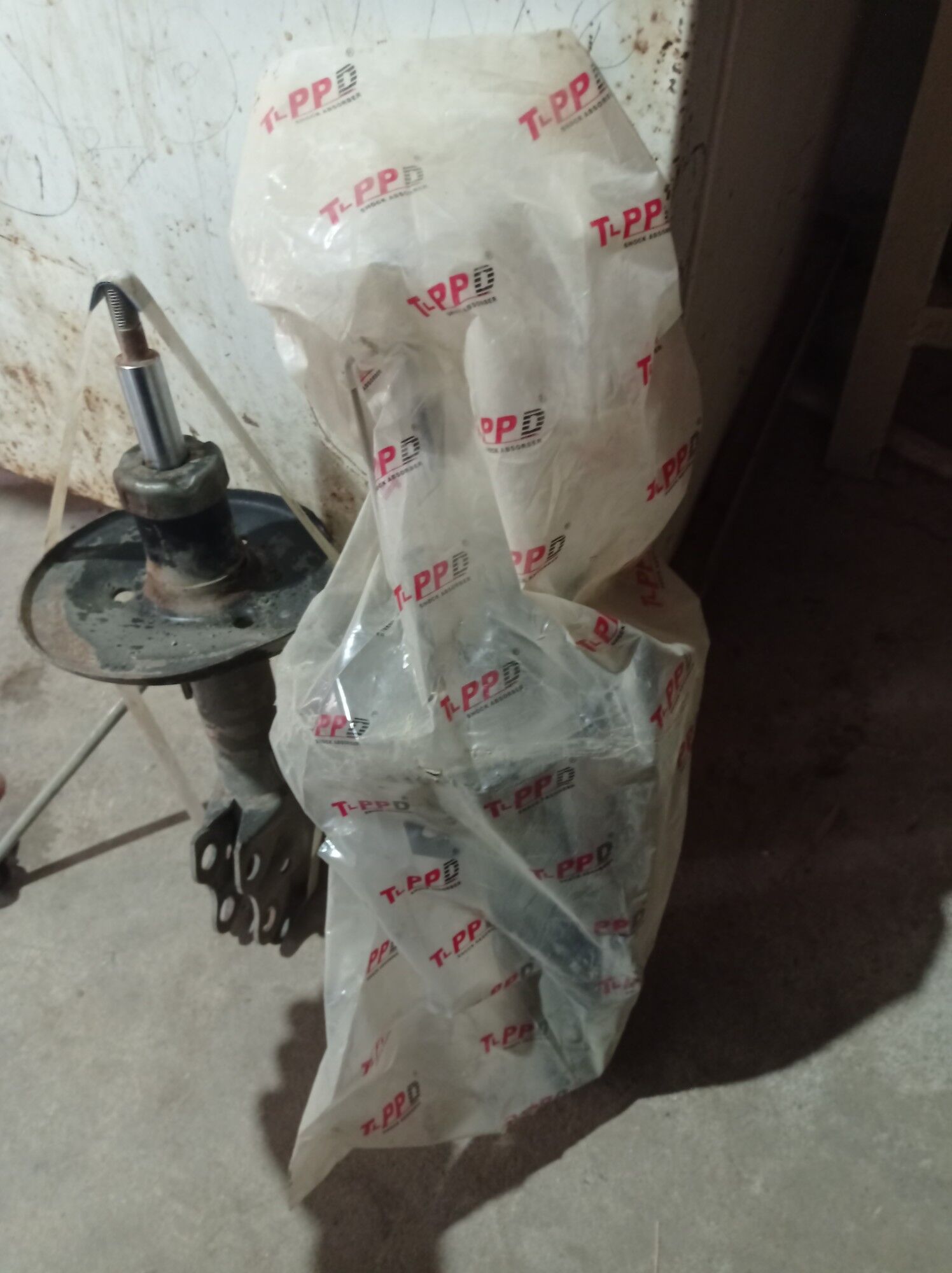 Amortizator 600 TMT - Балканабат - img 1