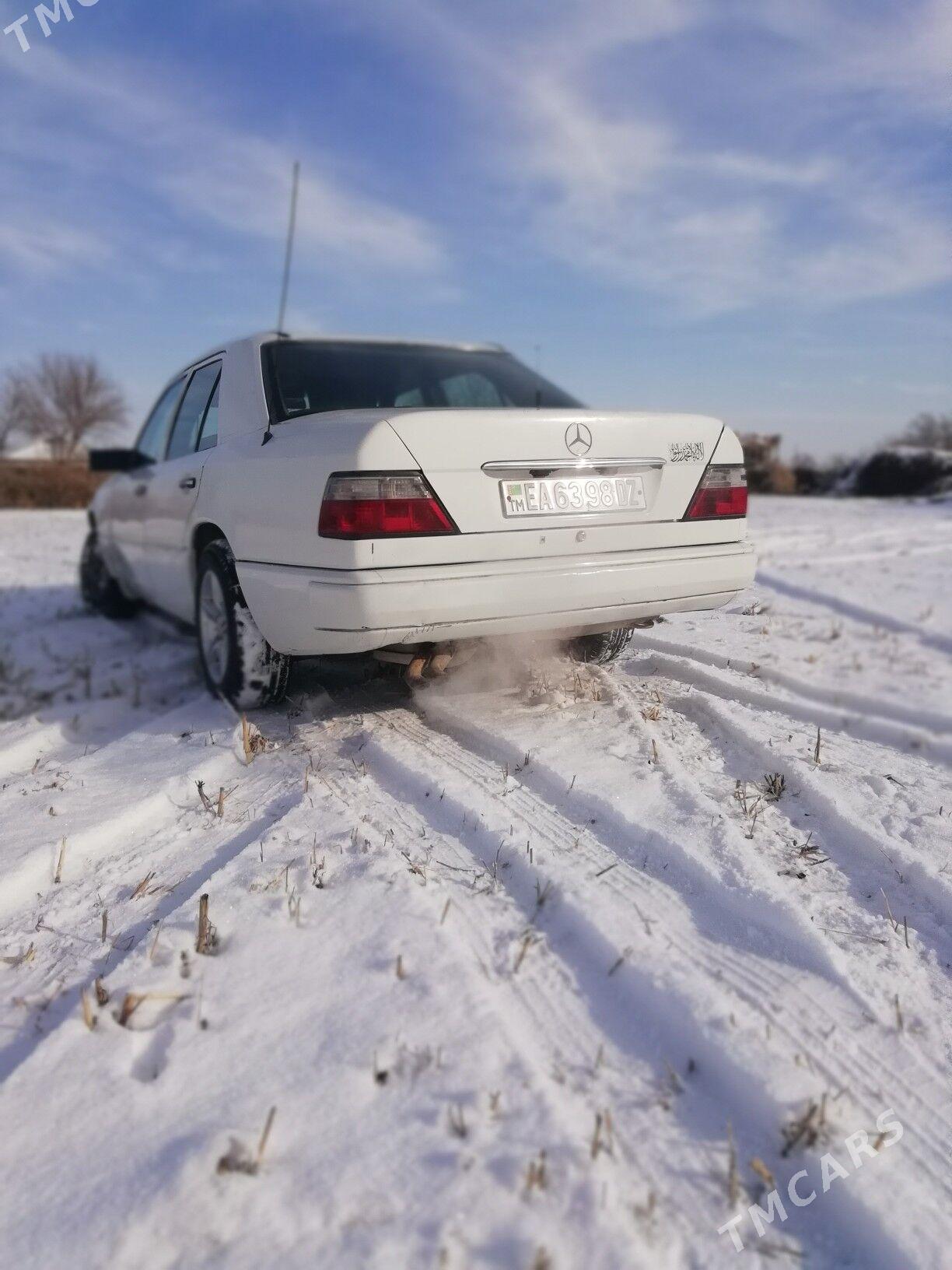 Mercedes-Benz 230E 1994 - 18 000 TMT - Köneürgenç - img 1