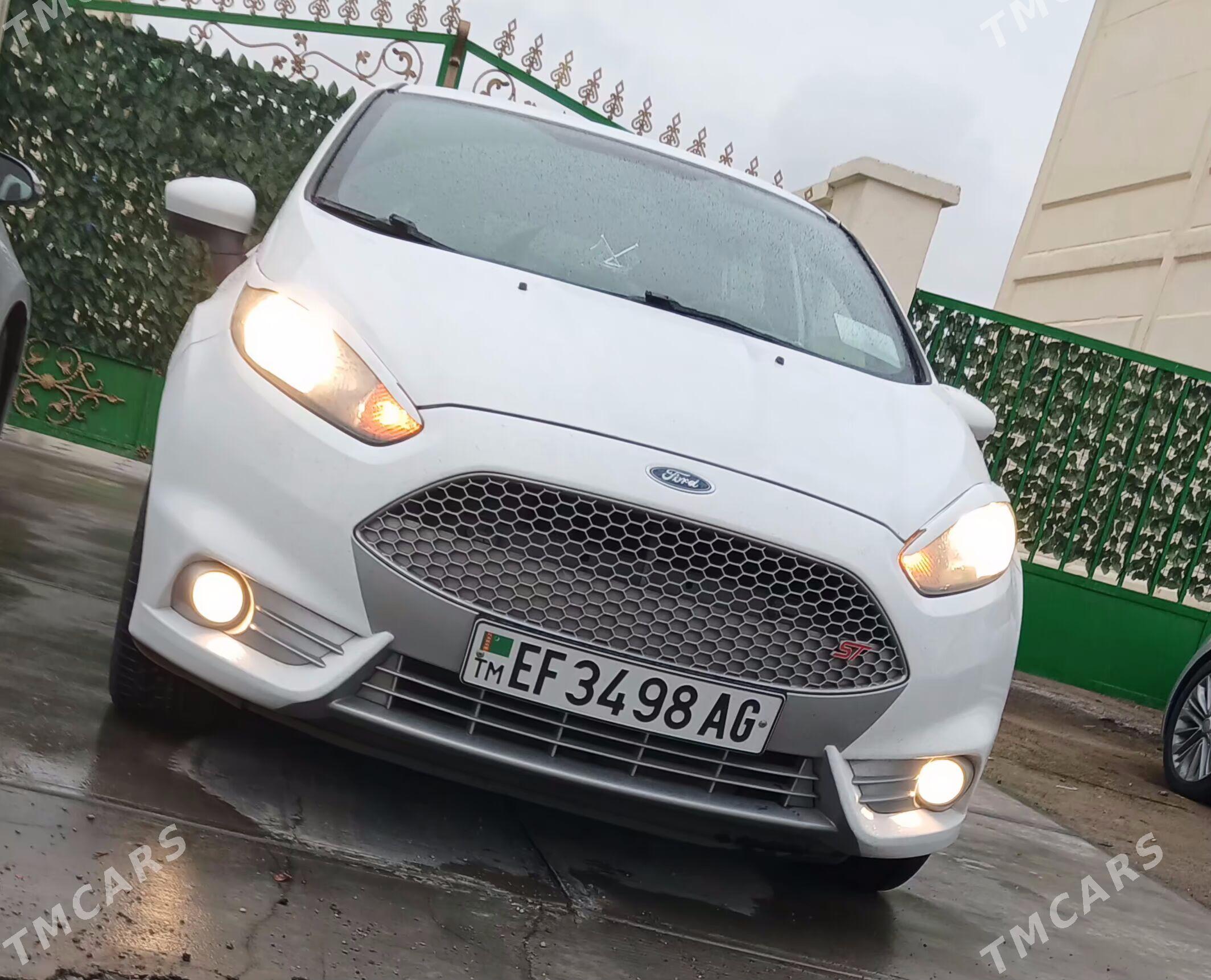 Ford Fiesta 2019 - 160 000 TMT - 11 мкр - img 1