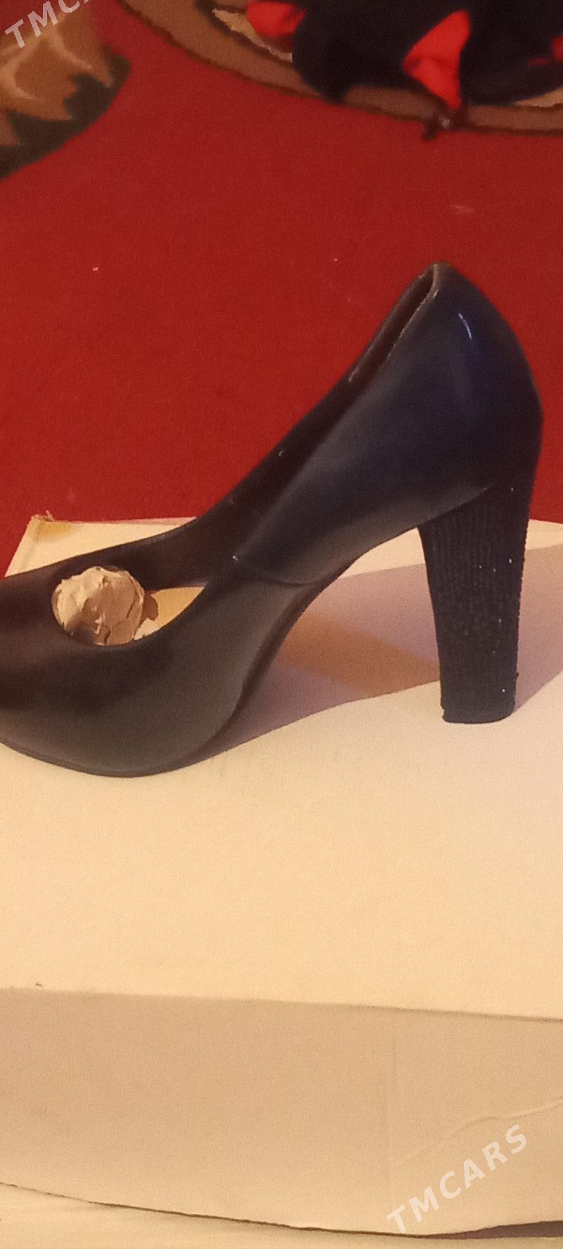 gyzlaryn tufli - Şabat etr. - img 1