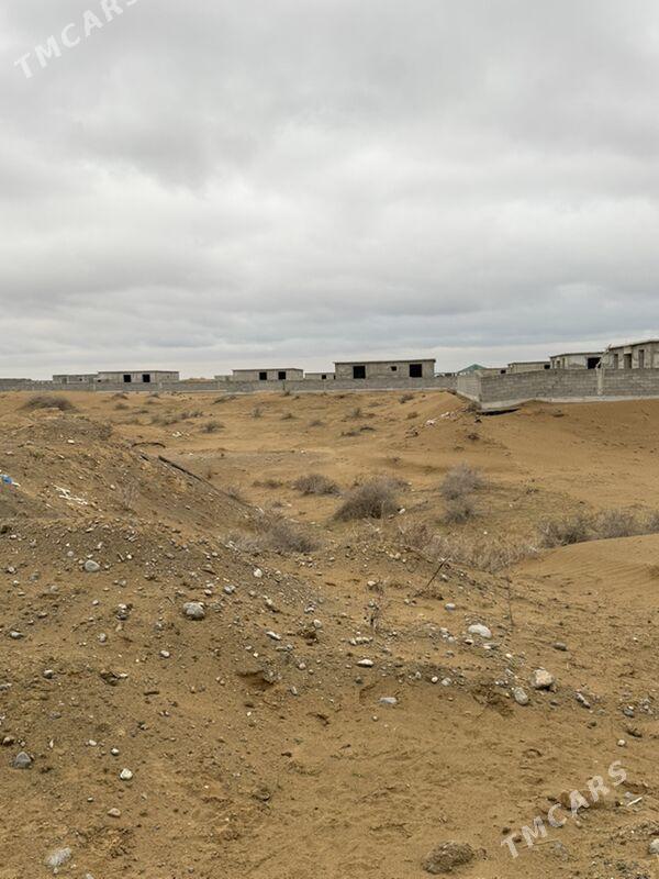 ONALDY MELLEK YER - Ак-Бугдайский этрап - img 1