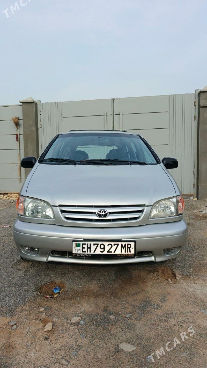 Toyota Sienna 2002 - 200 000 TMT - Mary - img 1