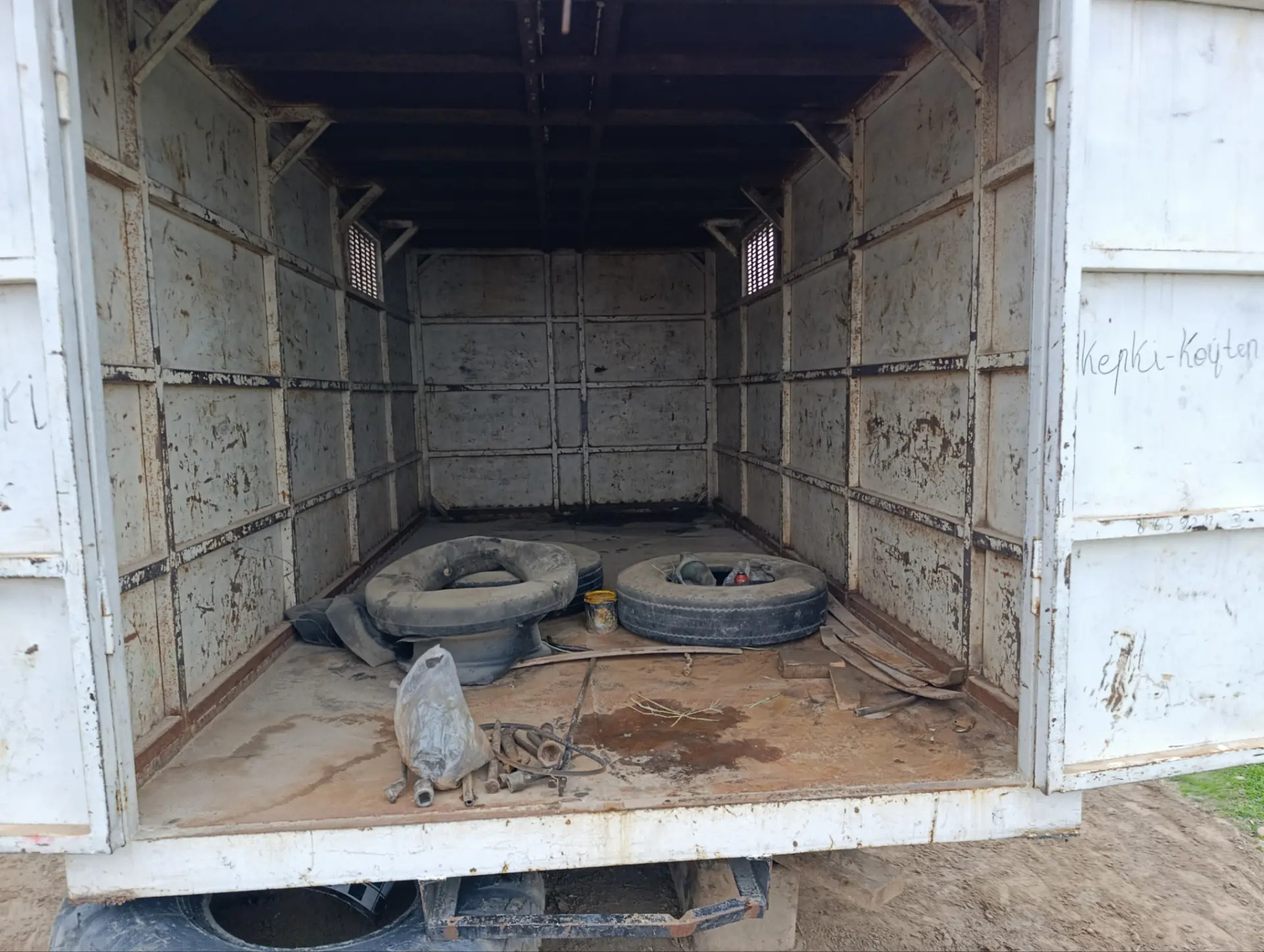 Mitsubishi Canter butka 20 000 TMT - Туркменабат - img 1