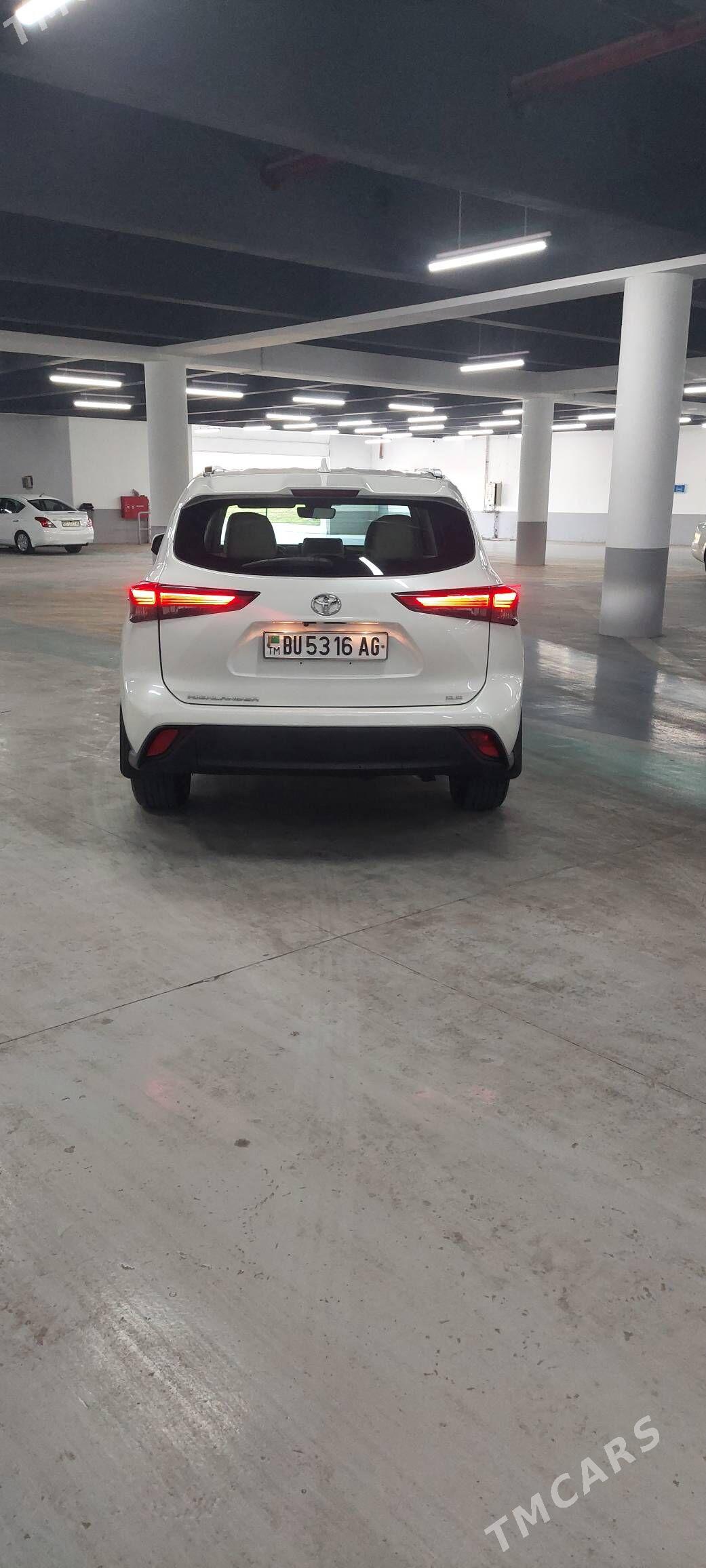 Toyota Highlander 2021 - 650 000 TMT - Кипджак - img 1