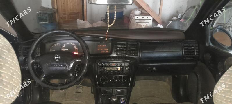 Opel Vectra 1997 - 60 000 TMT - Шабатский этрап - img 1