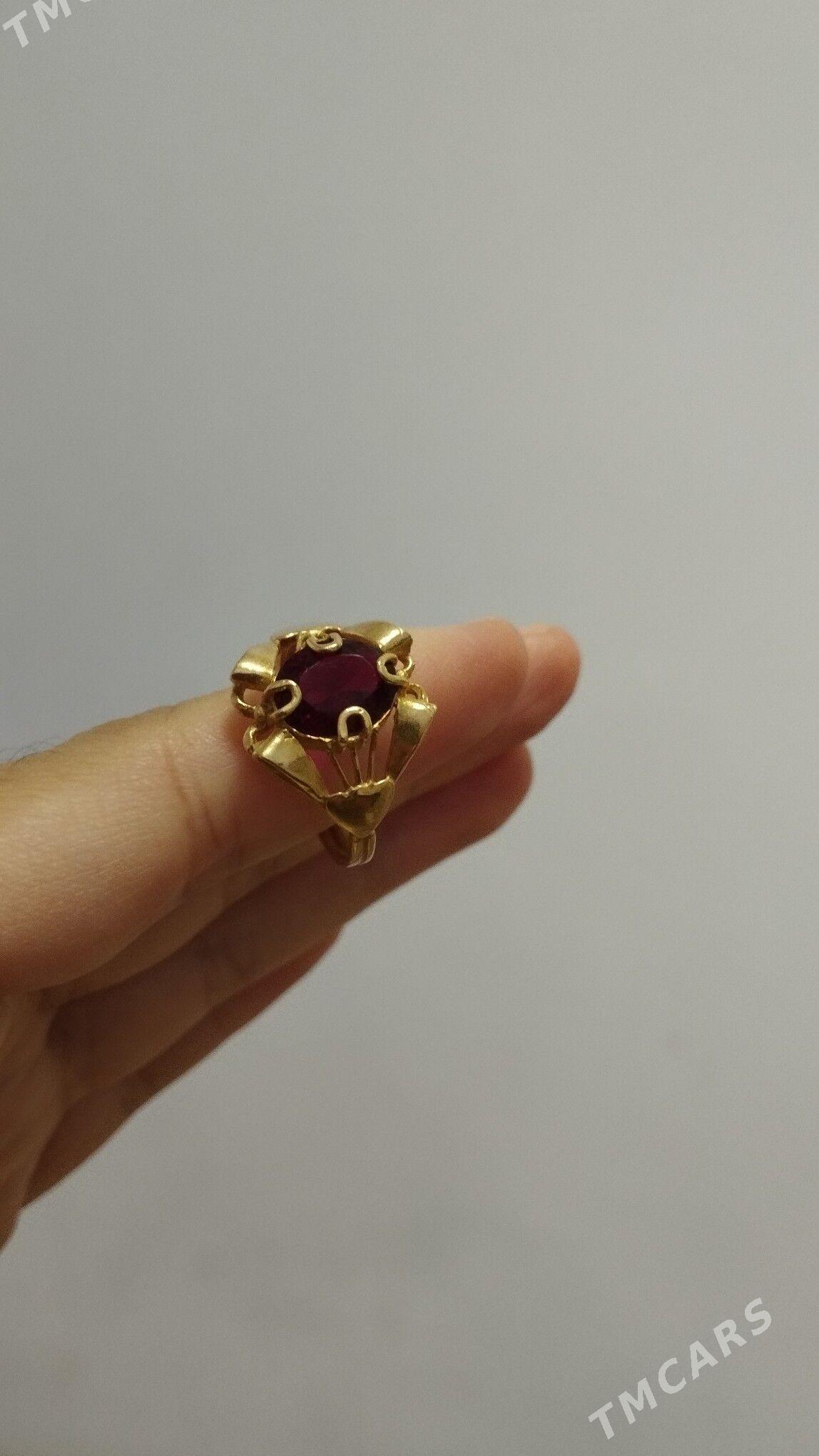 Yuvulyan yuzikler - Balkanabat - img 1