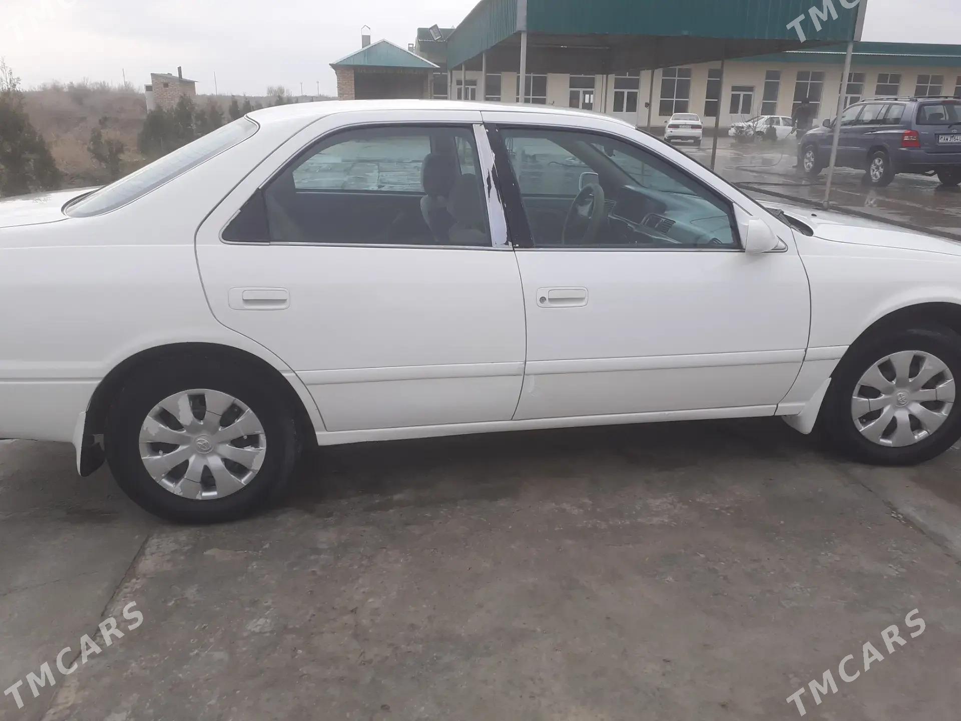 Toyota Camry 2001 - 135 000 TMT - Гарабекевюл - img 1