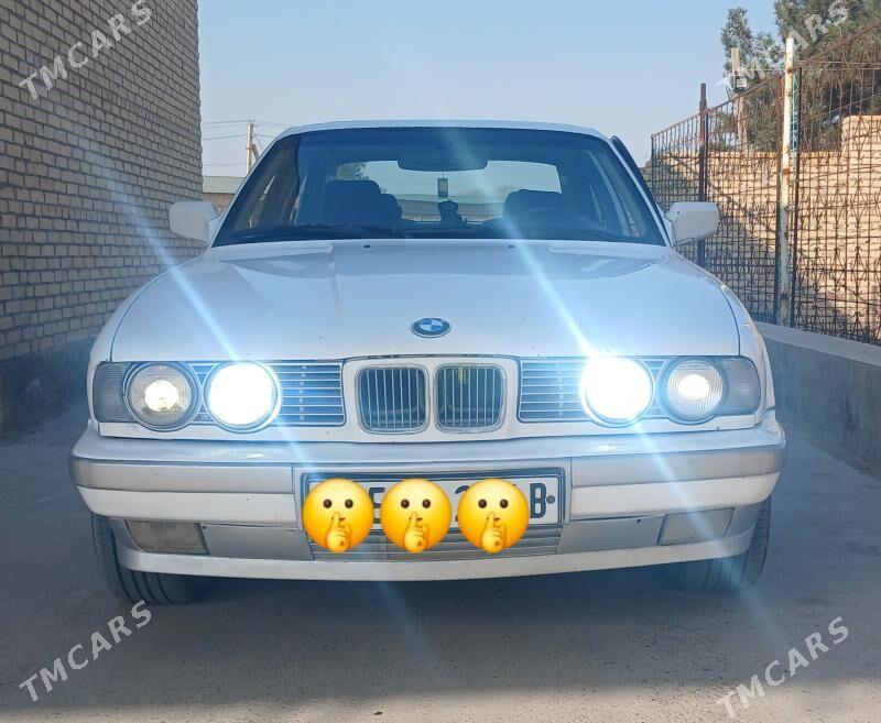 BMW 520 1992 - 65 000 TMT - Сакар - img 1