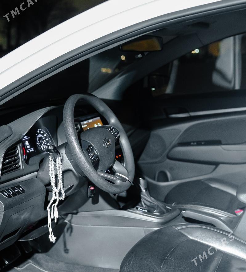 Hyundai Elantra 2019 - 235 000 TMT - 6 mkr - img 1