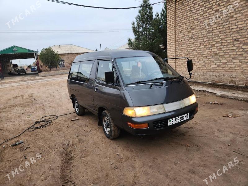 Toyota Hiace 1994 - 50 000 TMT - Сакарчага - img 1