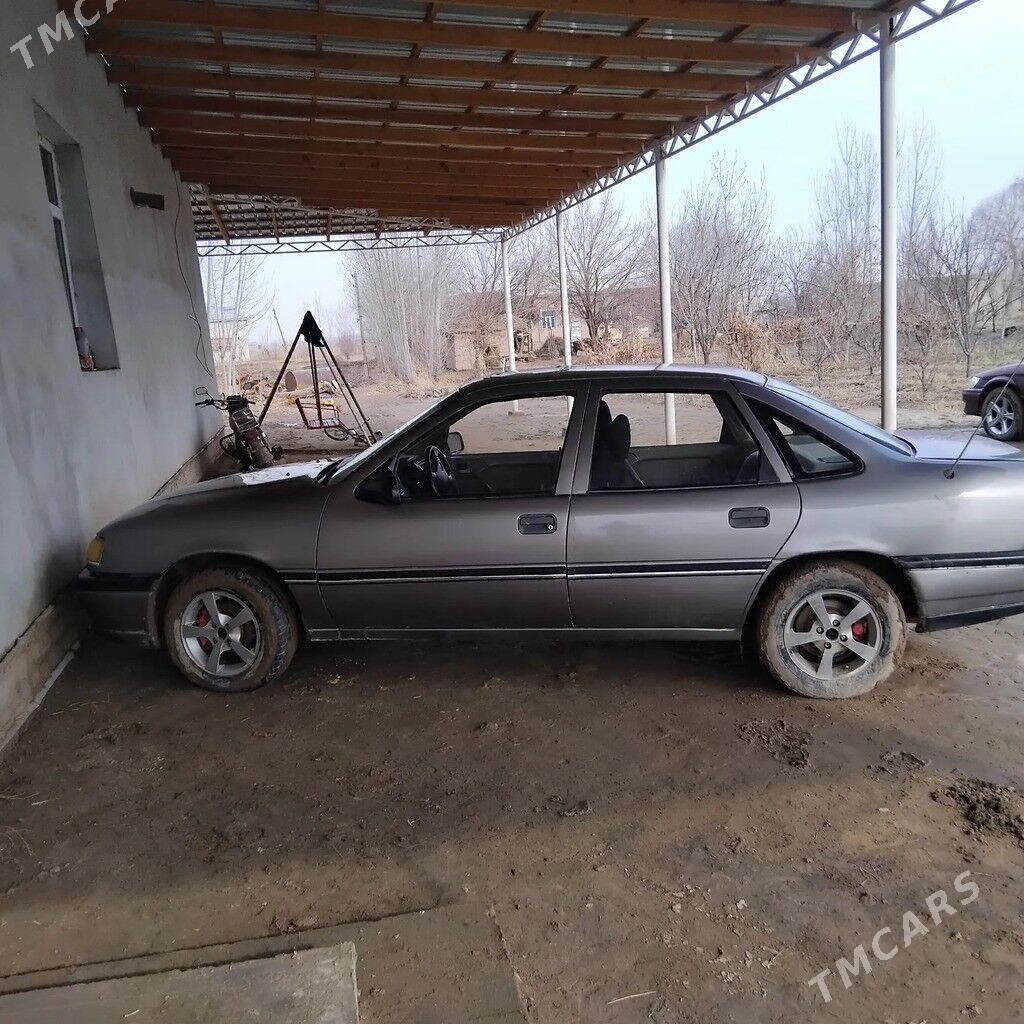 Opel Vectra 1992 - 40 000 TMT - Гурбансолтан Едже - img 1