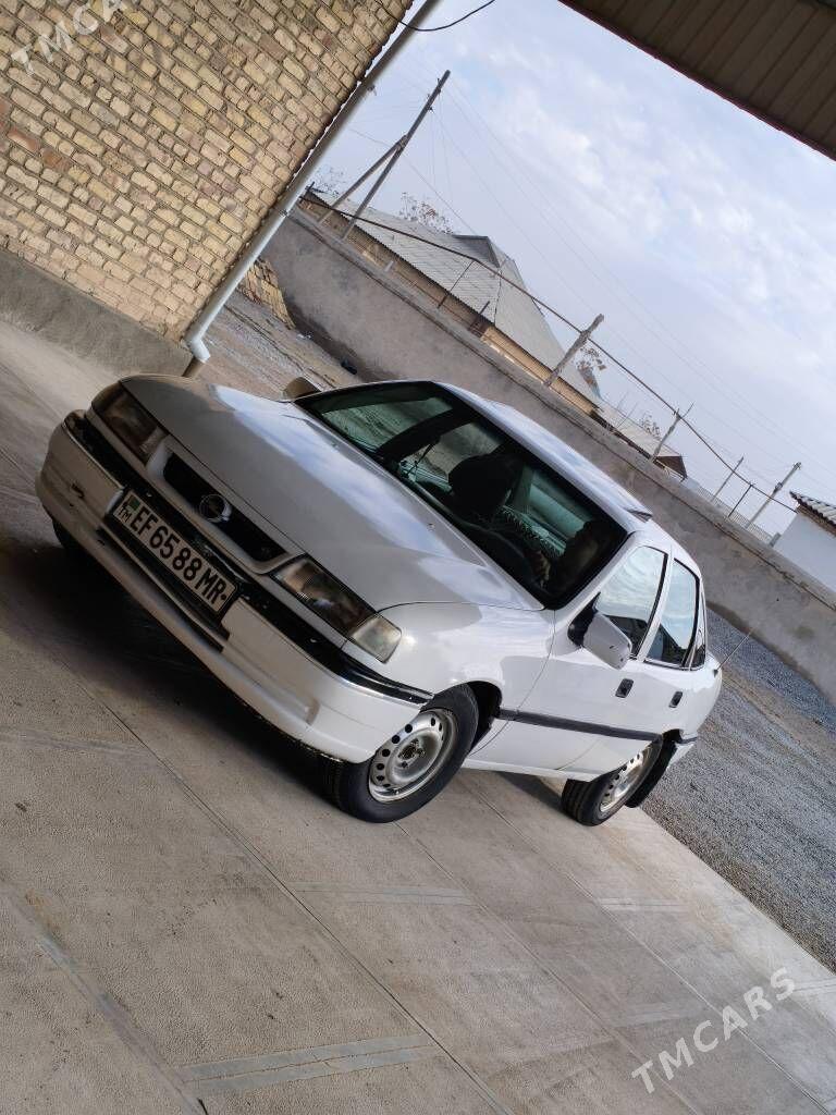 Opel Vectra 1994 - 47 000 TMT - Байрамали - img 1