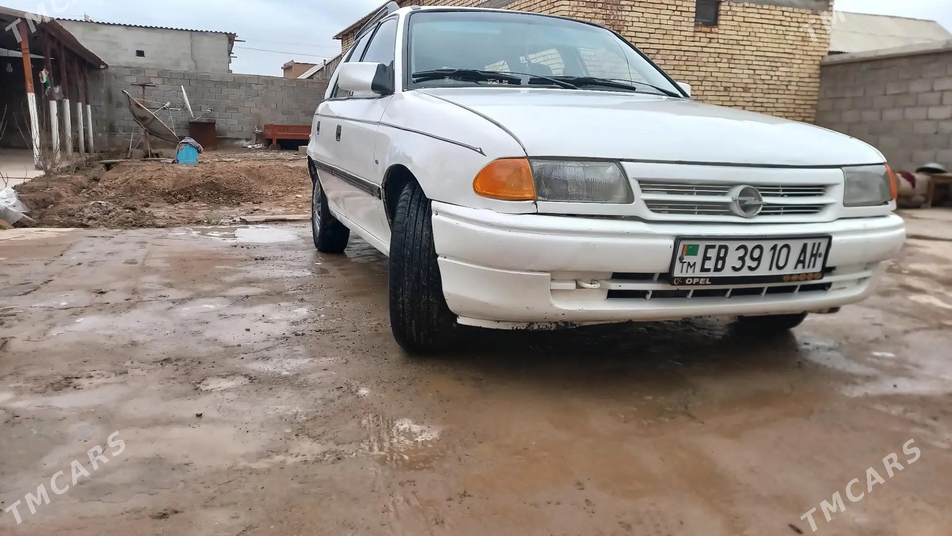 Opel Astra 1992 - 39 000 TMT - Tejen - img 1