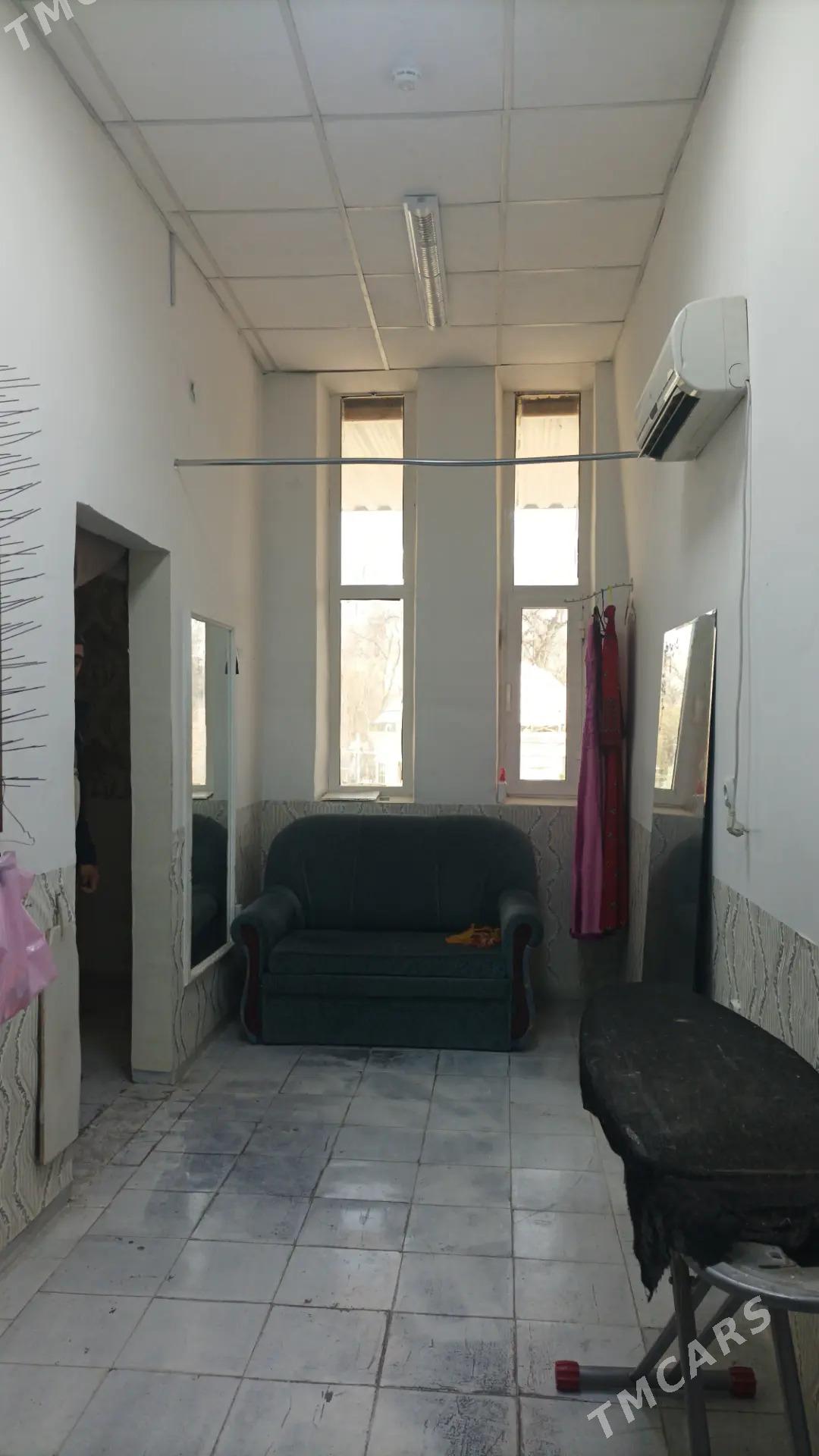 Arenda Univermag 2 etaj 40m² - Ашхабад - img 1