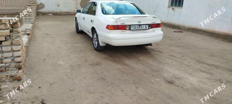Toyota Camry 1998 - 170 000 TMT - Гороглы (Тагта) - img 1