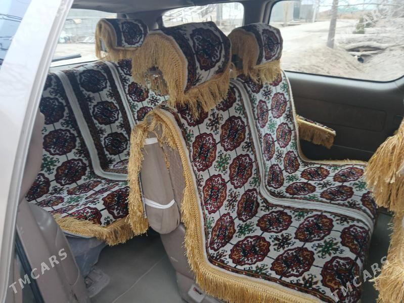 Toyota Sienna 2000 - 200 000 TMT - Кёнеургенч - img 1