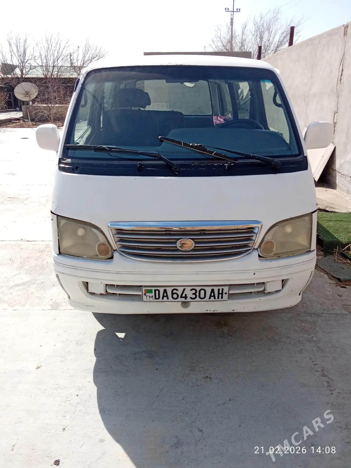 Toyota Hiace 1998 - 65 000 TMT - Ак-Бугдайский этрап - img 1