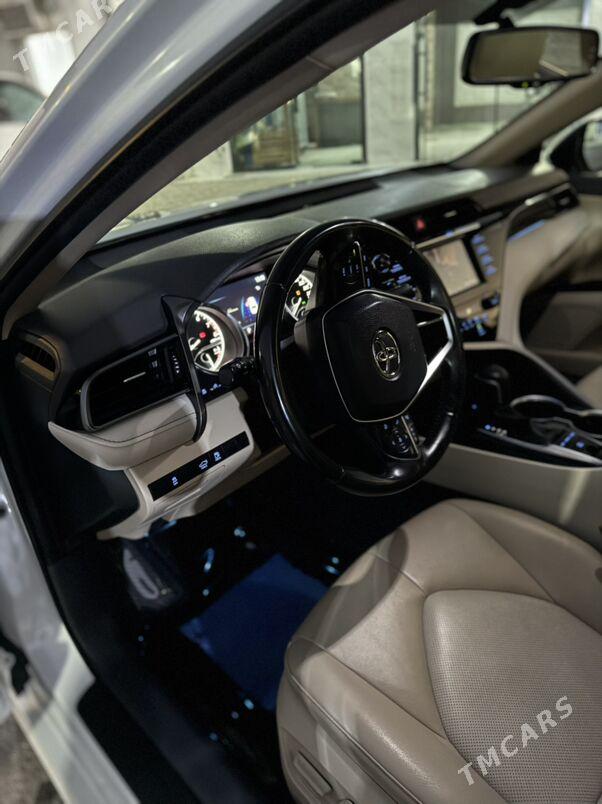 Toyota Camry 2021 - 490 000 TMT - Бузмеин ГРЭС - img 1